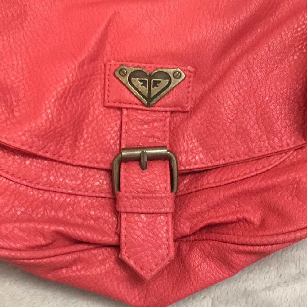 Pink Roxy crossbody - Picture 2 of 4